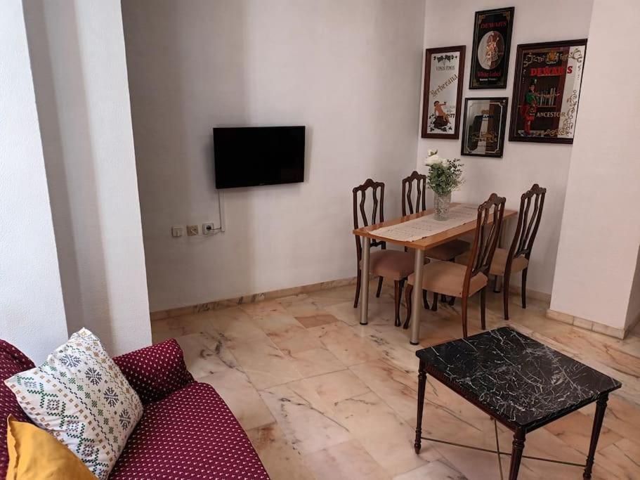 Apartamento Puerta Real Sevilla Kültér fotó